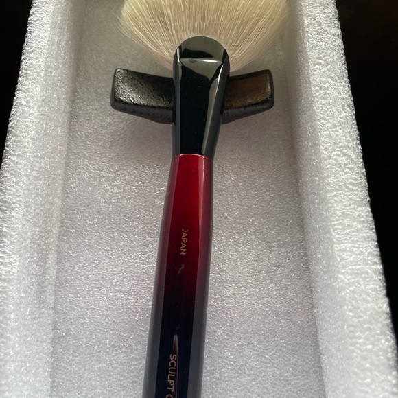 Sonia G Sculpt One Fan Brush - Picture 5 of 6